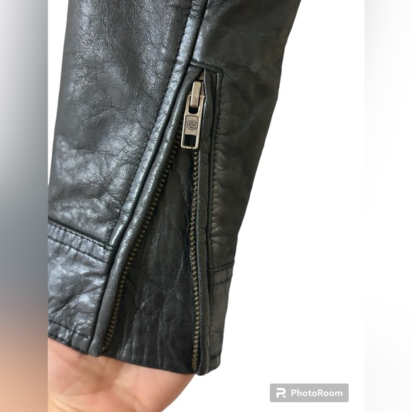 Harley Davidson Women’s Black Leather Jacket - Picture 5 of 9